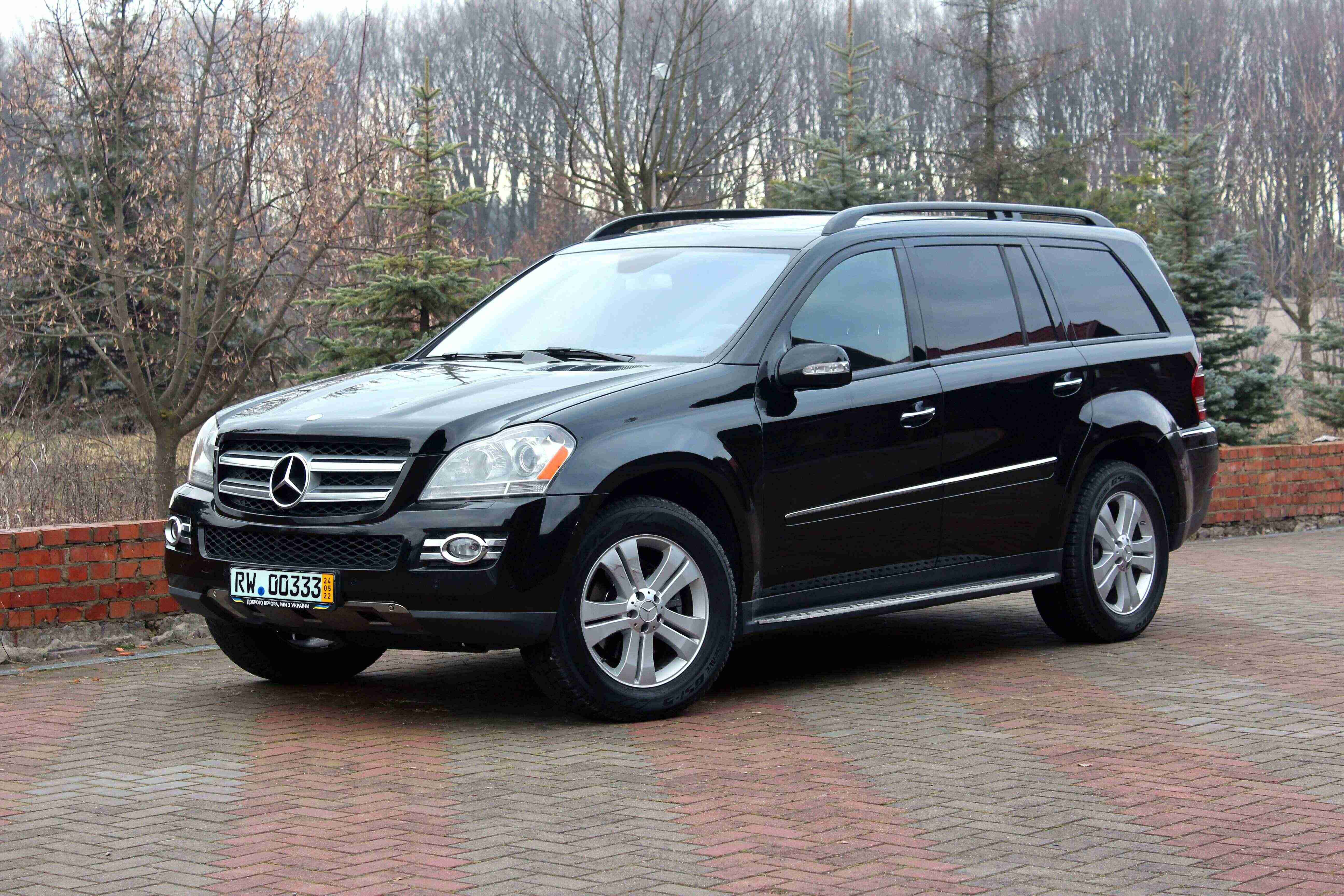 Mercedes-benz GL-Class car insurance costs